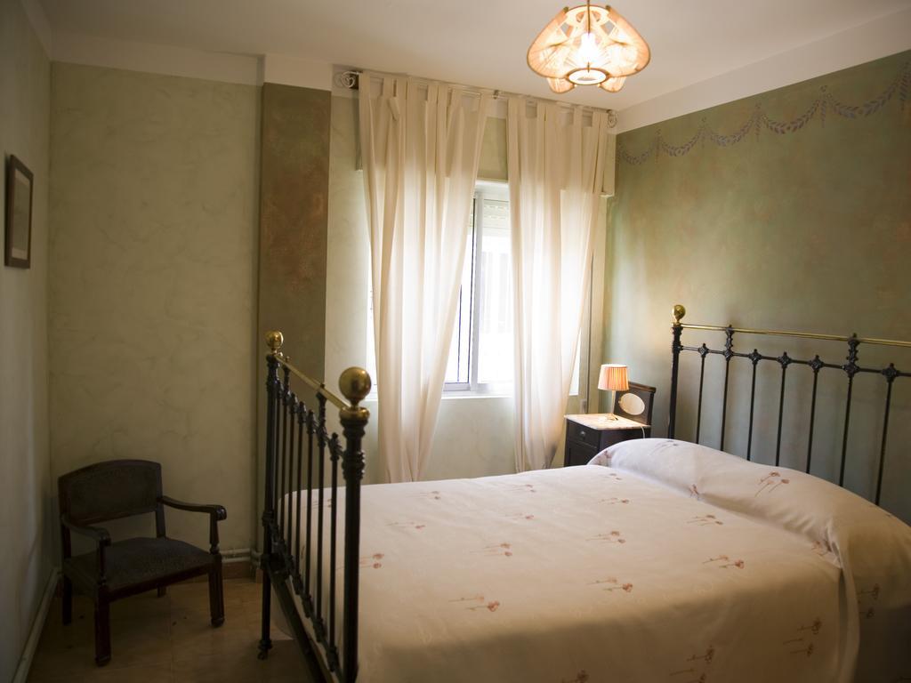 Casa Rural La Conejera Madrigalejo Del Monte Værelse billede