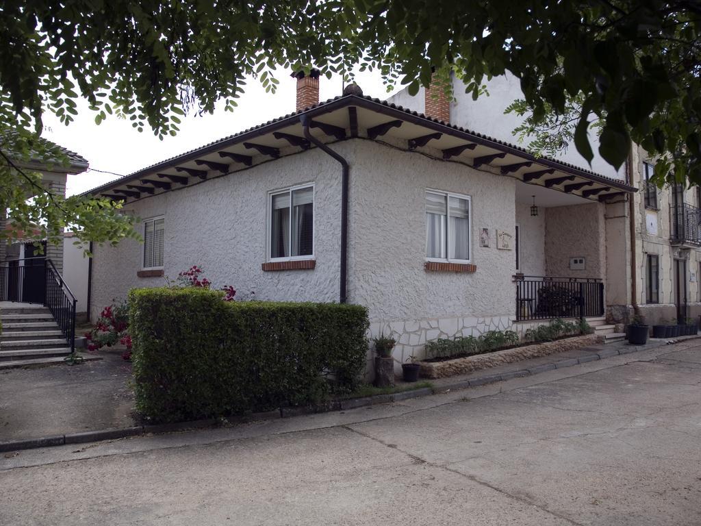 Casa Rural La Conejera Madrigalejo Del Monte Værelse billede